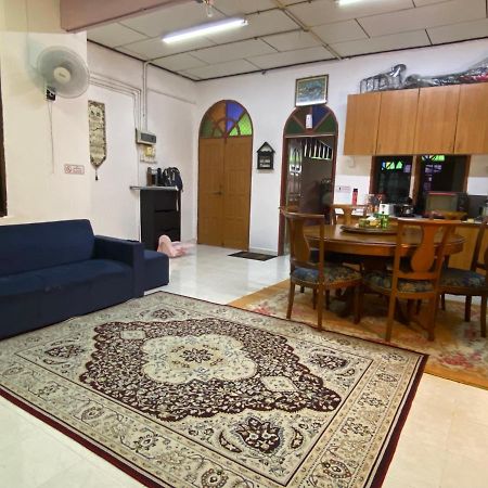Aryaty Stay Pantai Batu Buruk Kuala Terengganu Zewnętrze zdjęcie